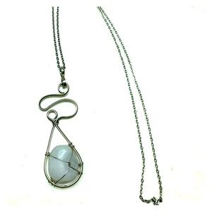 White stone necklace